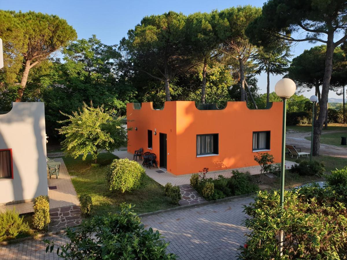 Villaggio Mithos Misano Adriatico Luaran gambar