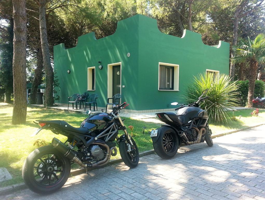 Villaggio Mithos Misano Adriatico Luaran gambar