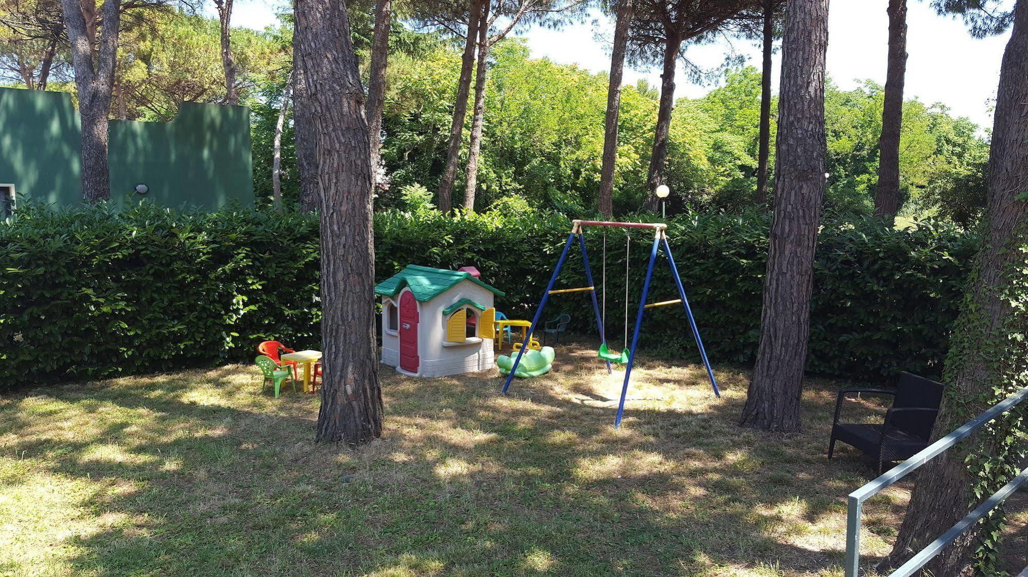 Villaggio Mithos Misano Adriatico Luaran gambar
